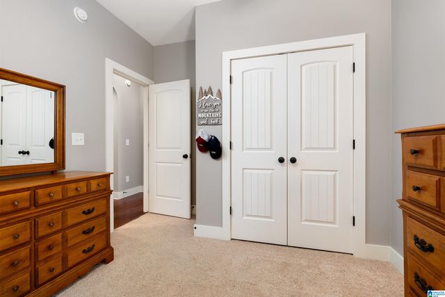 261 KINGSTON CIRCLE, Birmingham, AL 35211