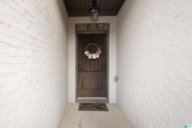 261 KINGSTON CIRCLE, Birmingham, AL 35211