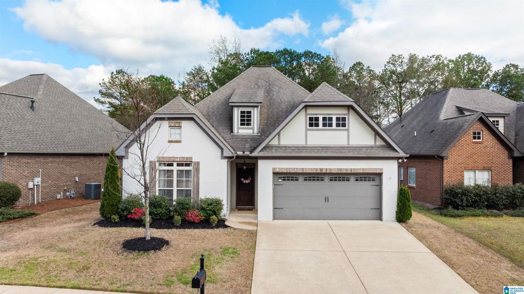 261 KINGSTON CIRCLE, Birmingham, AL 35211