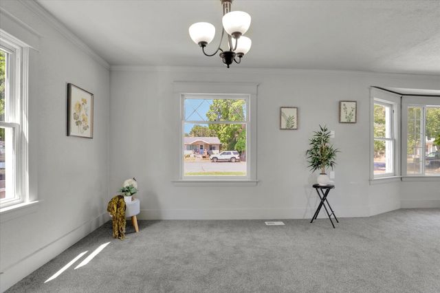 2412 E Diamond Ave, Spokane, WA 99217
