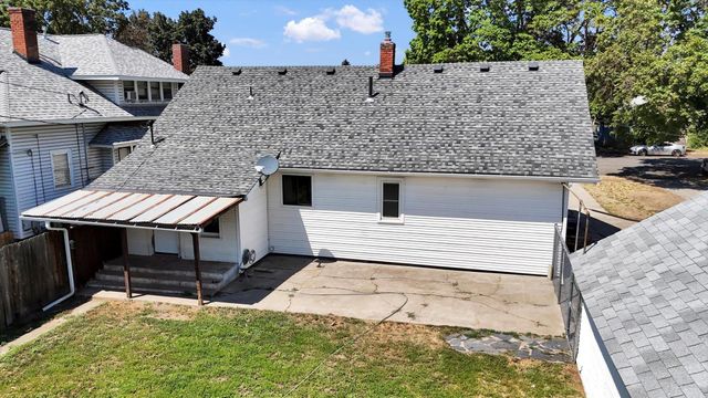 2412 E Diamond Ave, Spokane, WA 99217