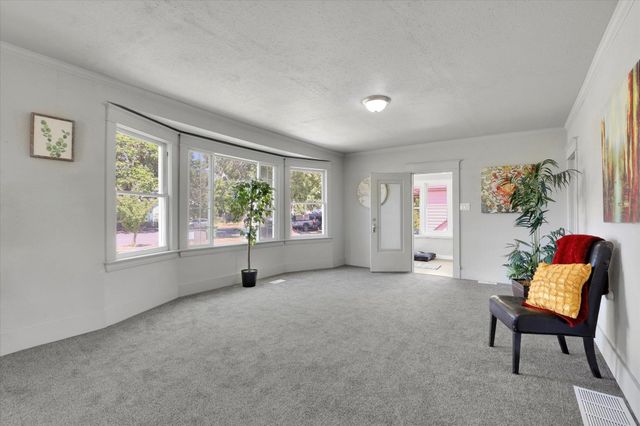 2412 E Diamond Ave, Spokane, WA 99217