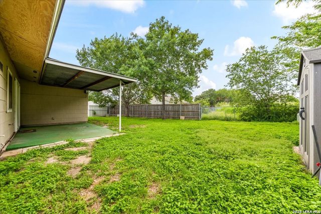 10703 GREEN TRAIL DR, San Antonio, TX 78223