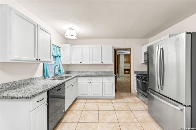 10703 GREEN TRAIL DR, San Antonio, TX 78223
