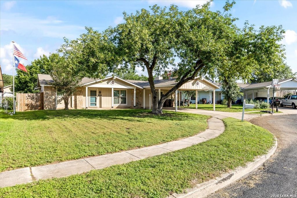 10703 GREEN TRAIL DR, San Antonio, TX 78223