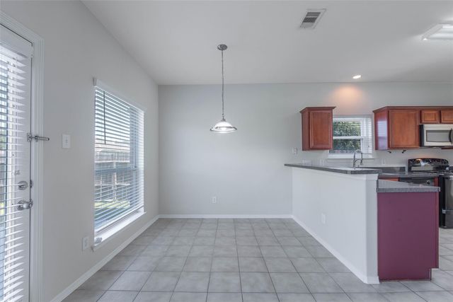 131 Sunset Falls Drive, La Marque, TX 77568