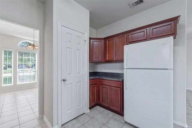 131 Sunset Falls Drive, La Marque, TX 77568