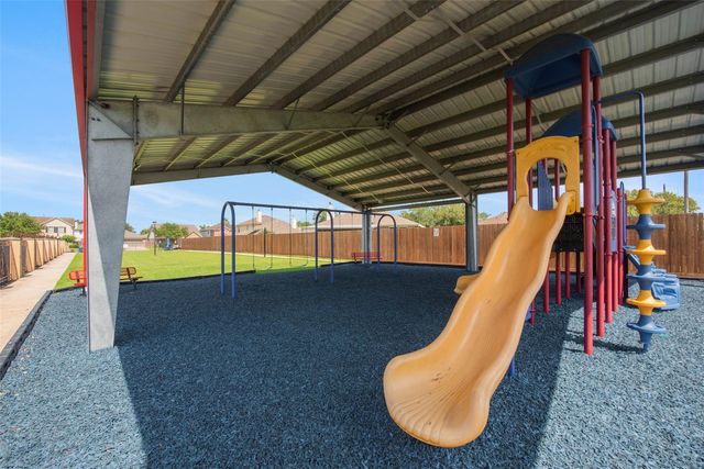 131 Sunset Falls Drive, La Marque, TX 77568
