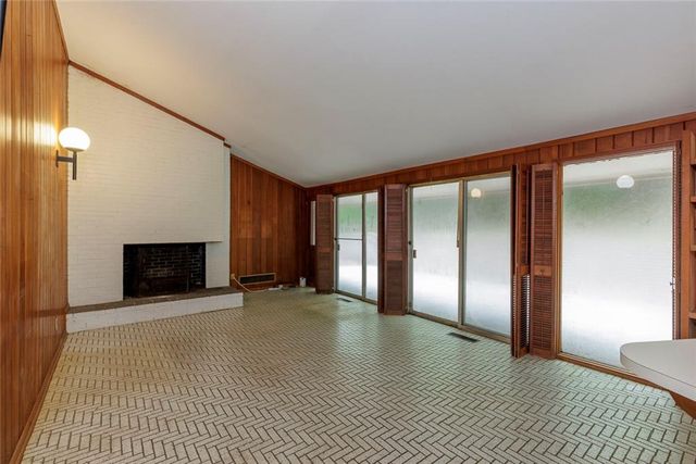 4961 Rebel Trail, Atlanta, GA 30327