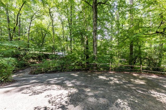 4961 Rebel Trail, Atlanta, GA 30327
