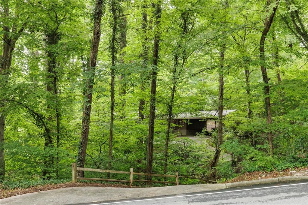 4961 Rebel Trail, Atlanta, GA 30327