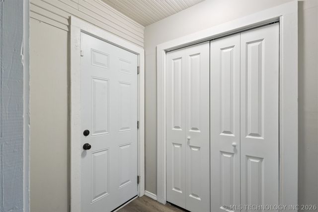 4702 E 4th Place, Tulsa, OK 74112