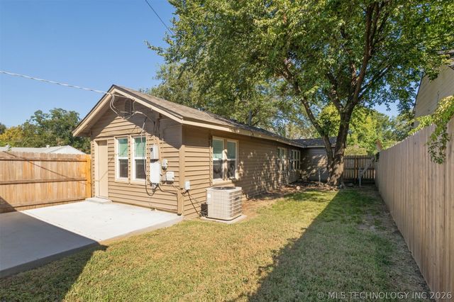 4702 E 4th Place, Tulsa, OK 74112