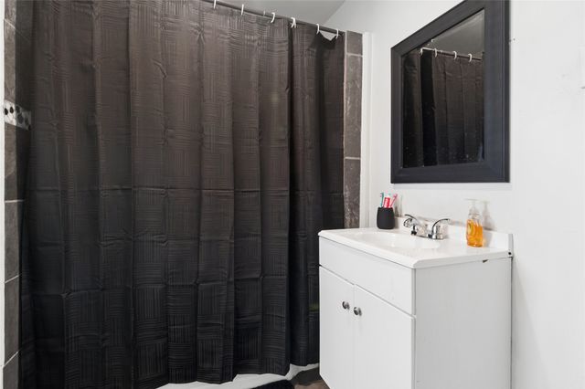 126 Alexander Street, Hillsboro, TX 76645