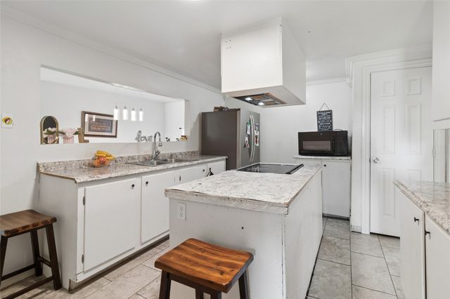 126 Alexander Street, Hillsboro, TX 76645