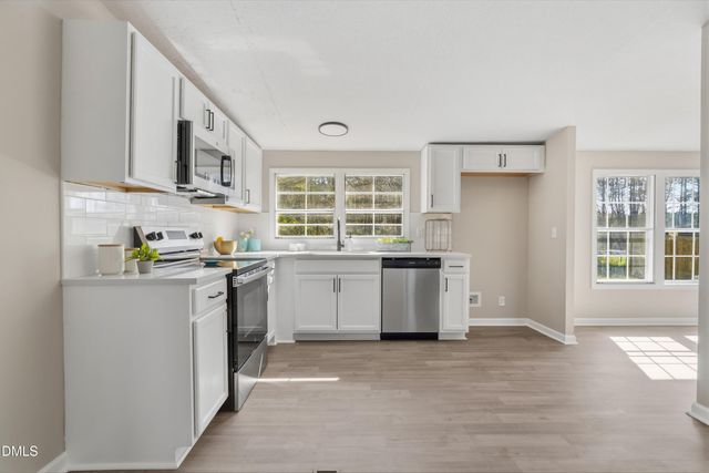 193 John L Road, Maxton, NC 28364