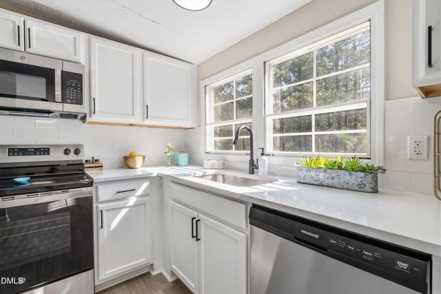 193 John L Road, Maxton, NC 28364