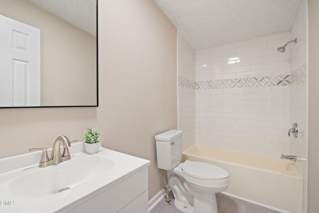 193 John L Road, Maxton, NC 28364