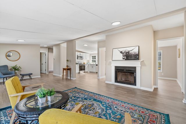 193 John L Road, Maxton, NC 28364