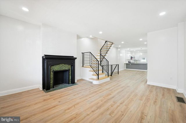 5831 WASHINGTON AVE, Philadelphia, PA 19143