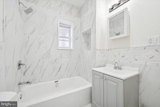 5831 WASHINGTON AVE, Philadelphia, PA 19143