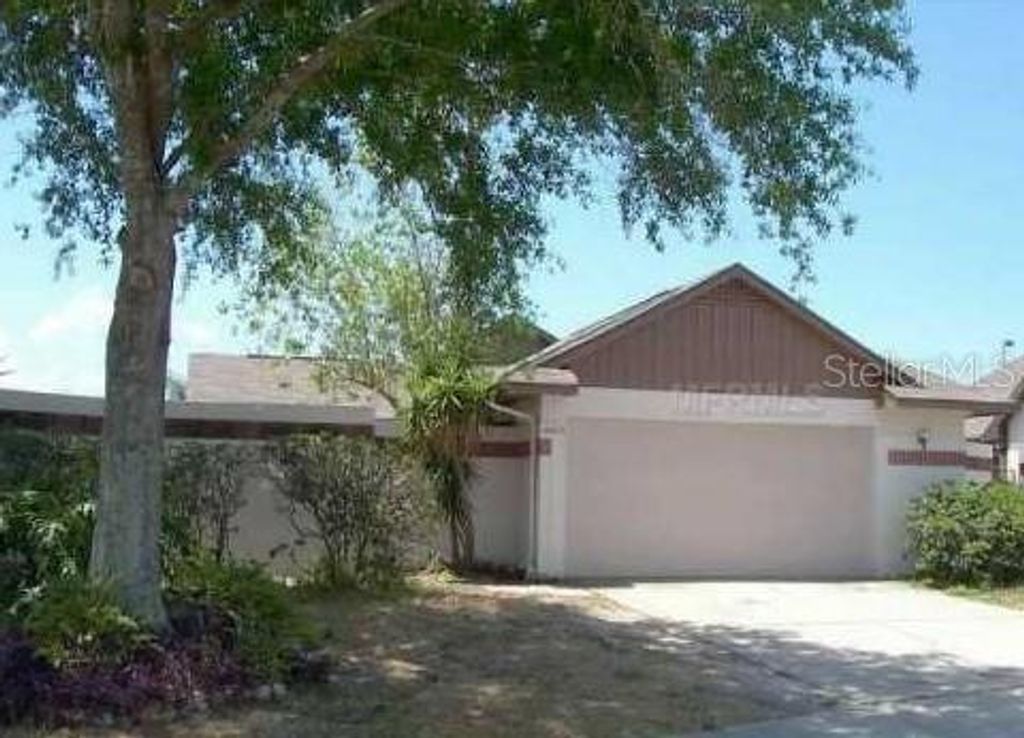 10819 VENICE CIRCLE, Tampa, FL 33635