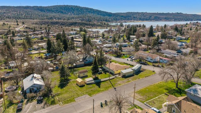 2181 Kiln Street, Klamath Falls, OR 97601