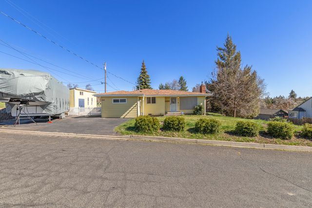 2181 Kiln Street, Klamath Falls, OR 97601