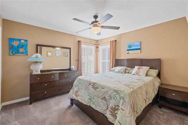 5648 Riverboat Circle SW, Vero Beach, FL 32968