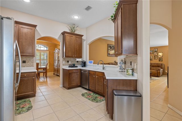 5648 Riverboat Circle SW, Vero Beach, FL 32968