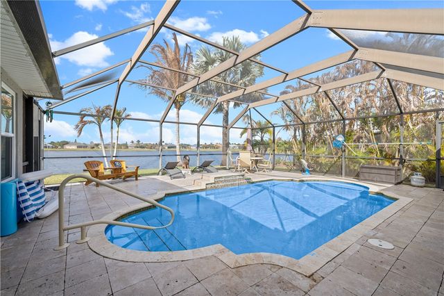 5648 Riverboat Circle SW, Vero Beach, FL 32968