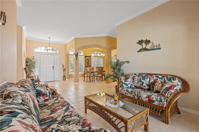5648 Riverboat Circle SW, Vero Beach, FL 32968
