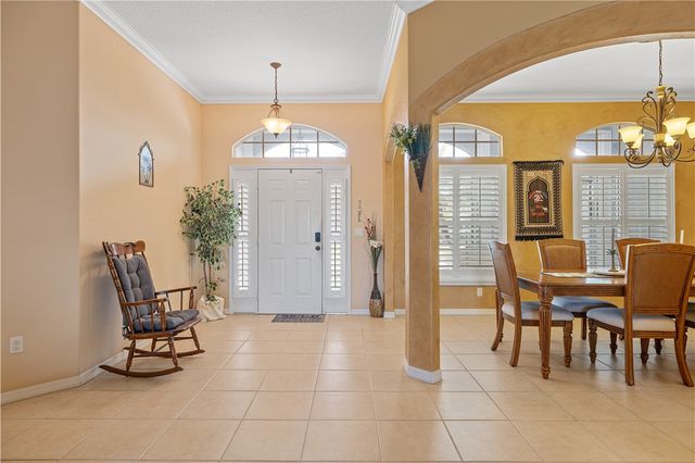 5648 Riverboat Circle SW, Vero Beach, FL 32968