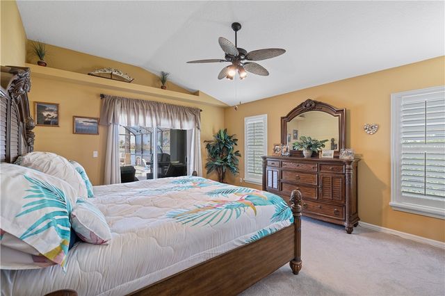 5648 Riverboat Circle SW, Vero Beach, FL 32968