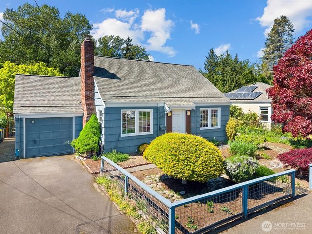 2709 Lynn Street, Bellingham, WA 98225