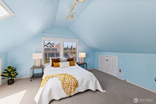 2709 Lynn Street, Bellingham, WA 98225