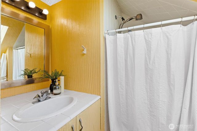 2709 Lynn Street, Bellingham, WA 98225