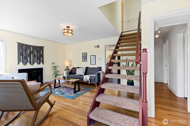 2709 Lynn Street, Bellingham, WA 98225