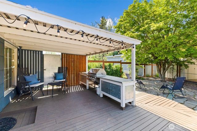 2709 Lynn Street, Bellingham, WA 98225