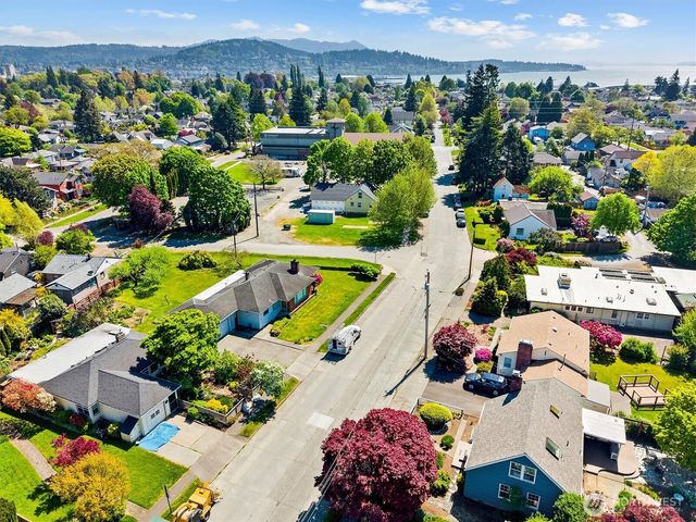 2709 Lynn Street, Bellingham, WA 98225