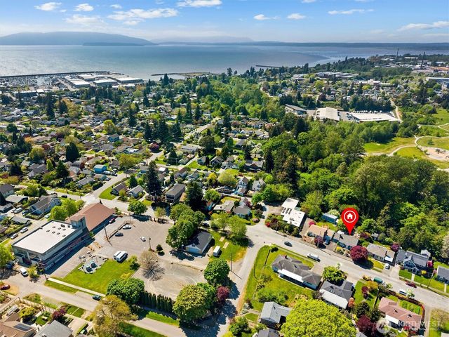 2709 Lynn Street, Bellingham, WA 98225