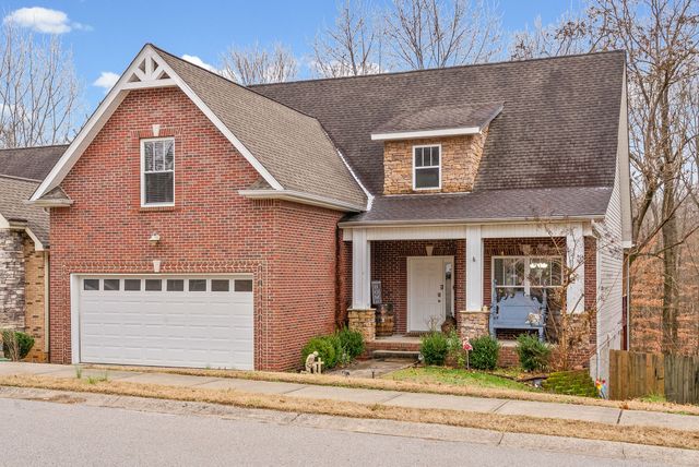 632 Hidden Valley Dr, Clarksville, TN 37040