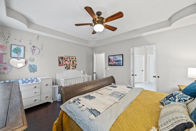 632 Hidden Valley Dr, Clarksville, TN 37040