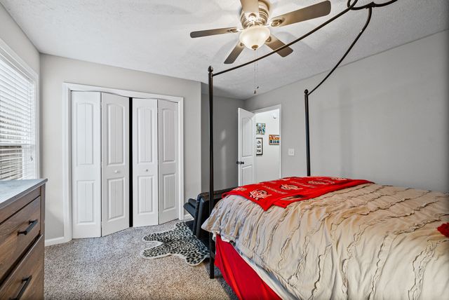 632 Hidden Valley Dr, Clarksville, TN 37040