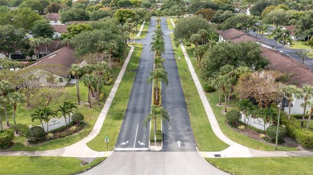 23318 SW 55th Way B, Boca Raton, FL 33433