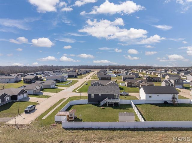 327 Late Harvest Drive, Wright City, MO 63390