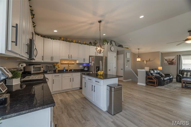 327 Late Harvest Drive, Wright City, MO 63390