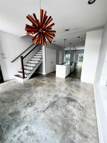 612 E 29th Street, Houston, TX 77008