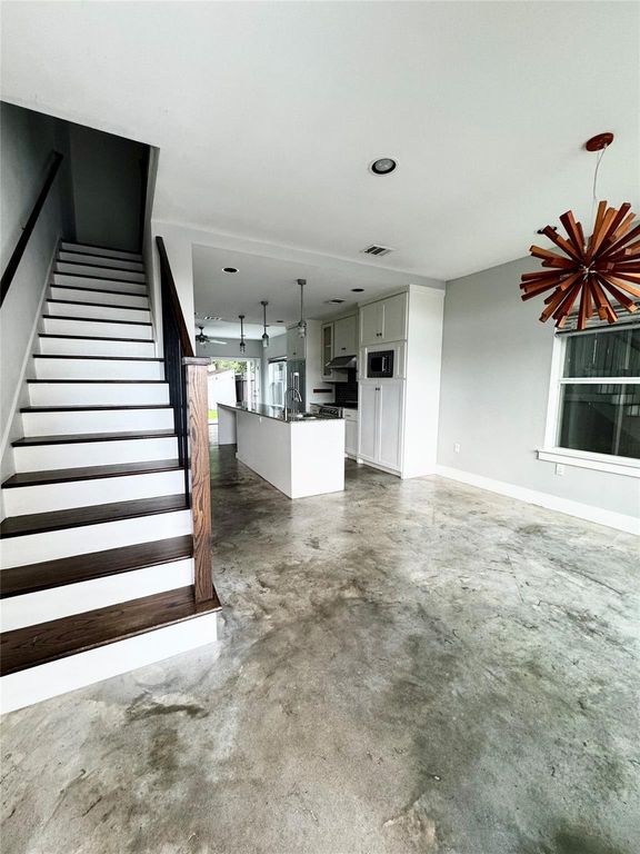 612 E 29th Street, Houston, TX 77008
