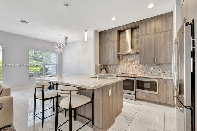 4921 Pointe Midtown Way, Palm Beach Gardens, FL 33418